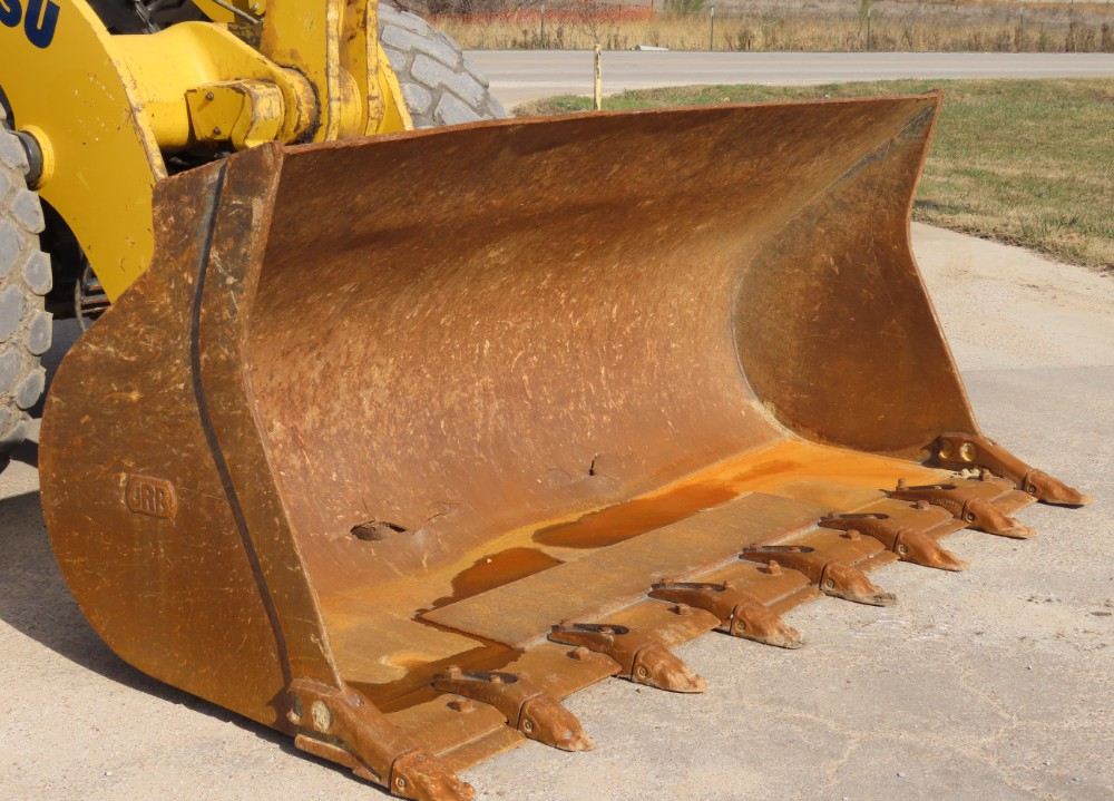 2019 Komatsu WA380-8 - Image 19