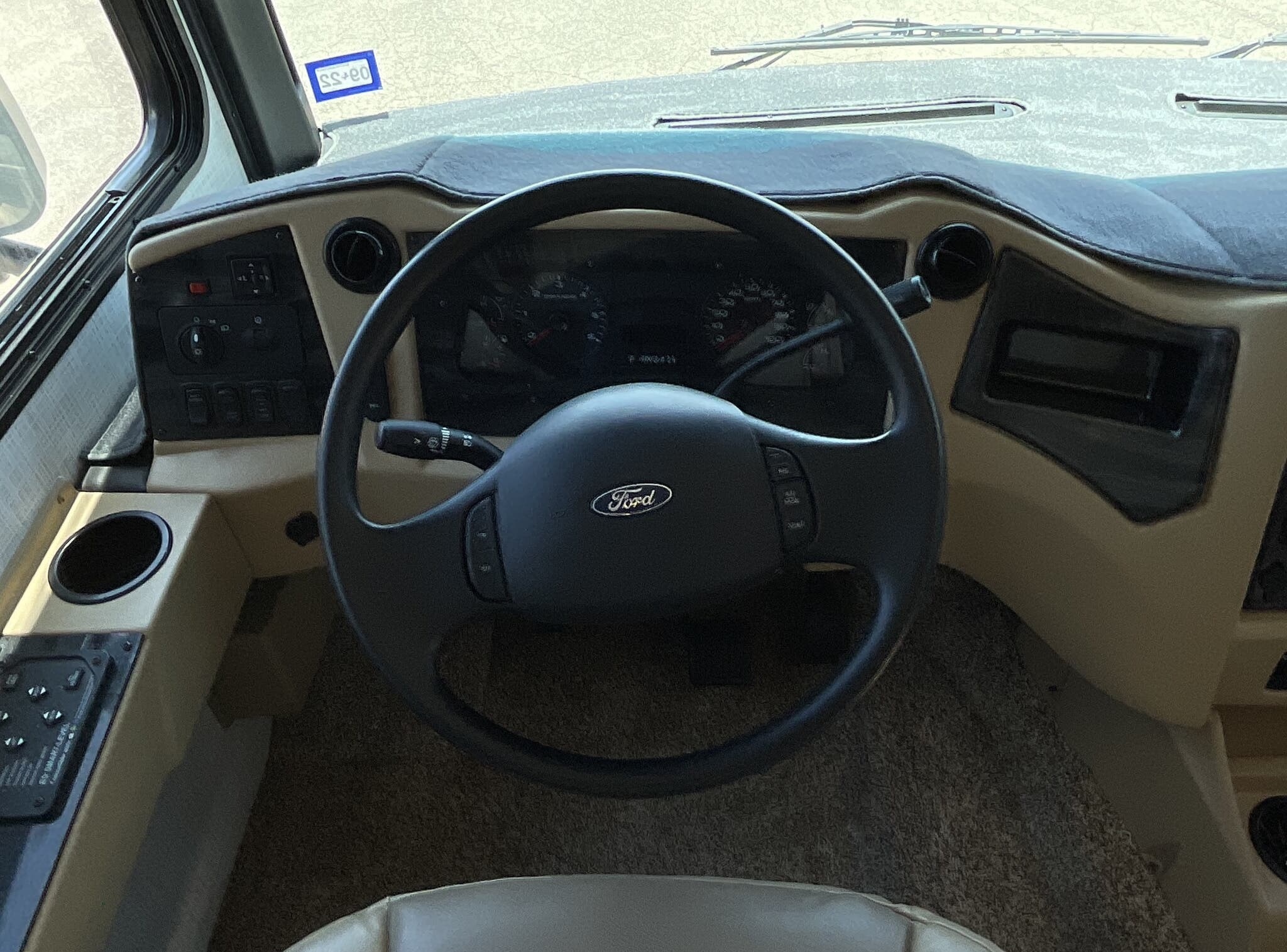 2020 Newmar Bay Star 3124 - Image 8