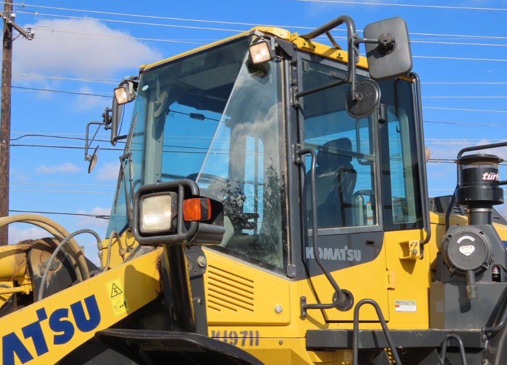2019 Komatsu WA380-8 - Image 21