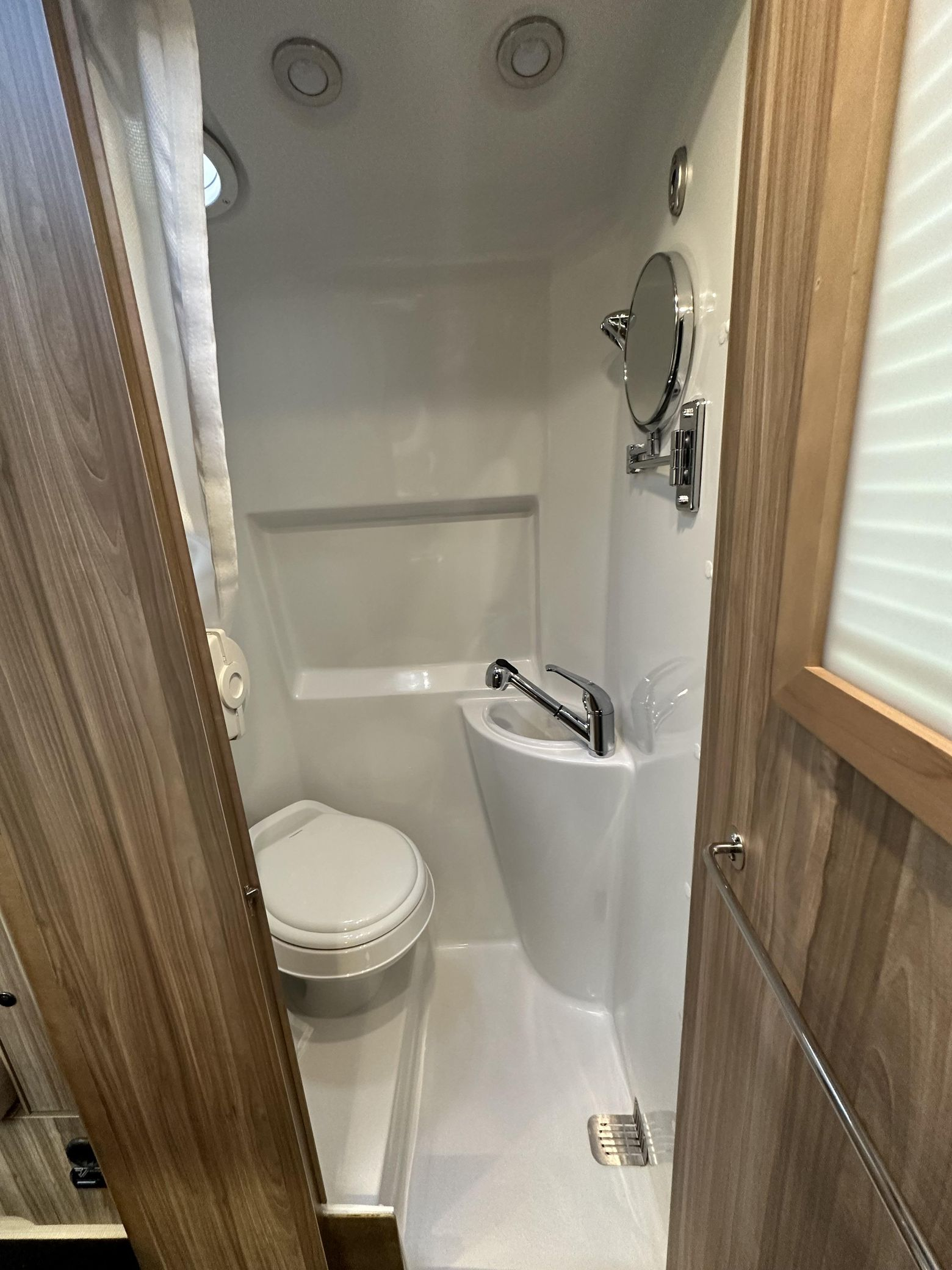 2020 Airstream Interstate 19 Tommy Bahama Edition 4x4 - Image 125