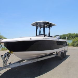 2021 Robalo R242EX