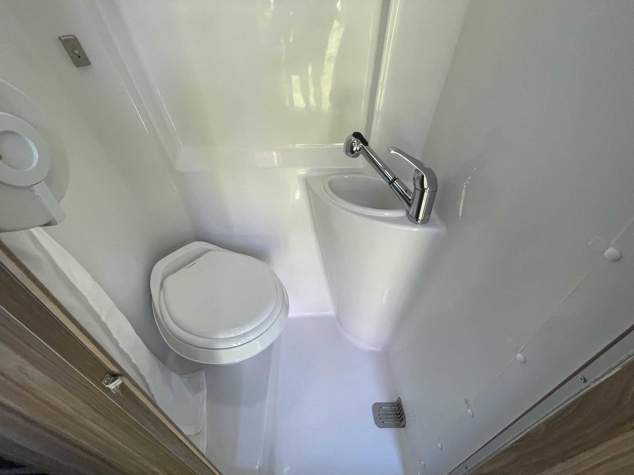 2020 Airstream Interstate 19 Tommy Bahama Edition 4x4 - Image 148