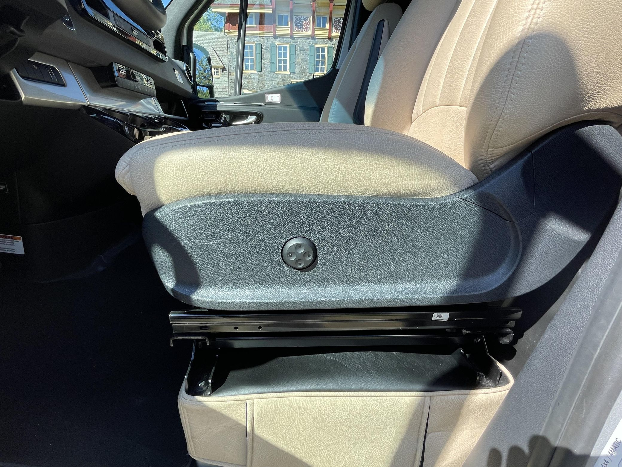 2020 Airstream Interstate 19 Tommy Bahama Edition 4x4 - Image 154