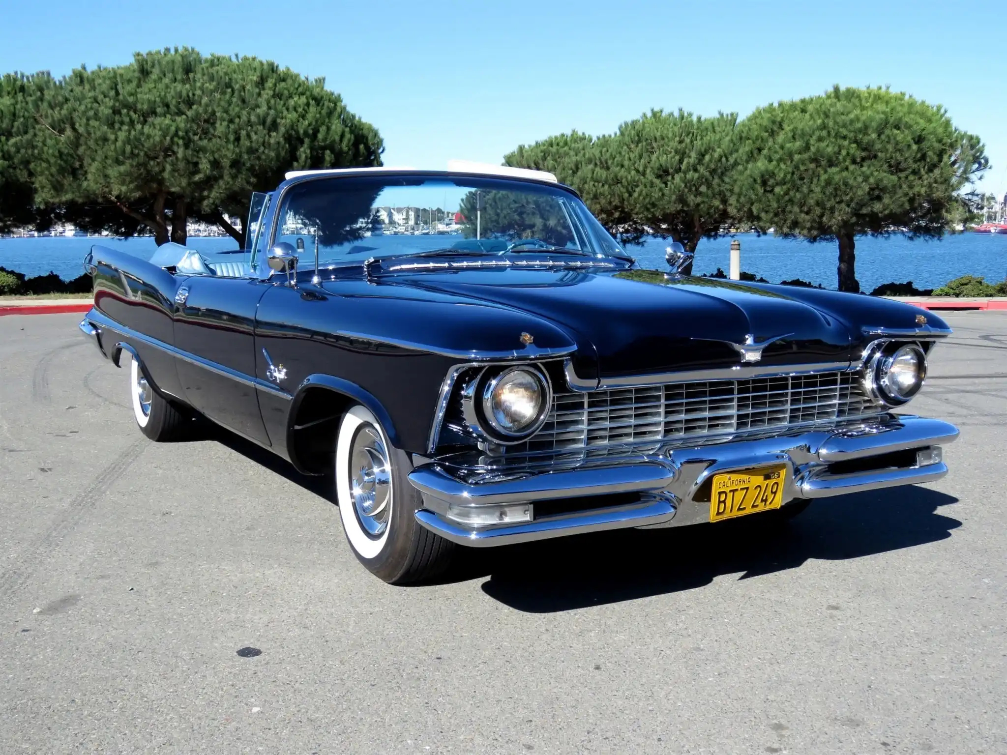 1957 Chrysler Imperial Crown