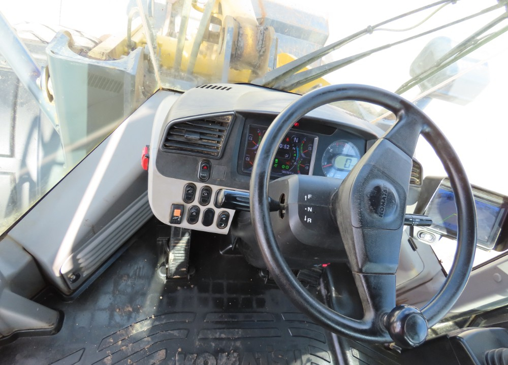 2019 Komatsu WA380-8 - Image 23