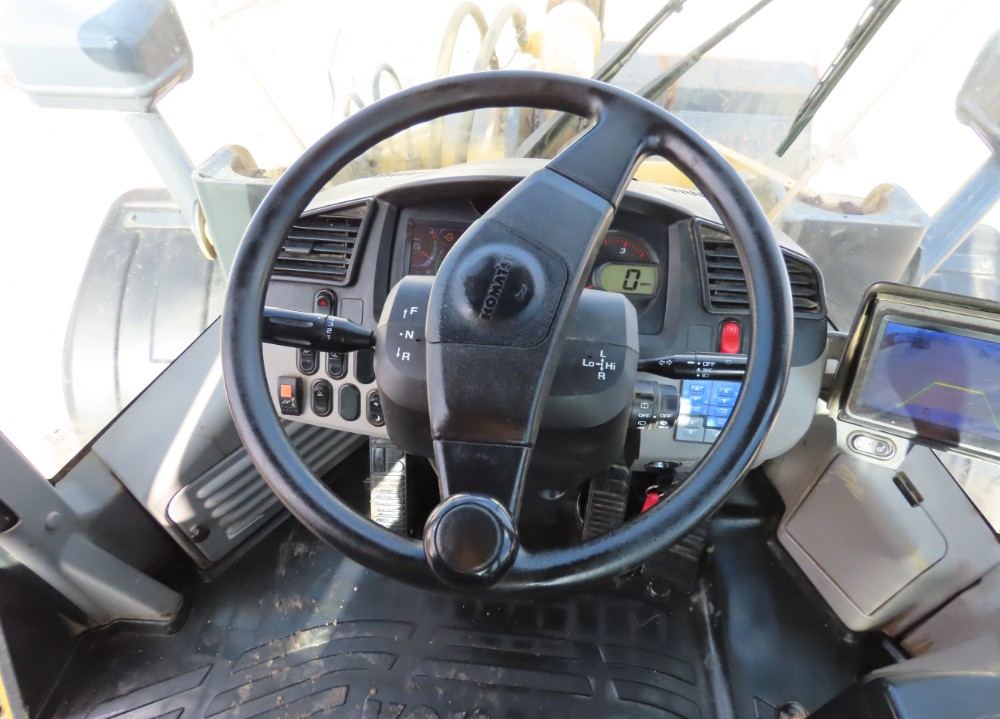 2019 Komatsu WA380-8 - Image 24