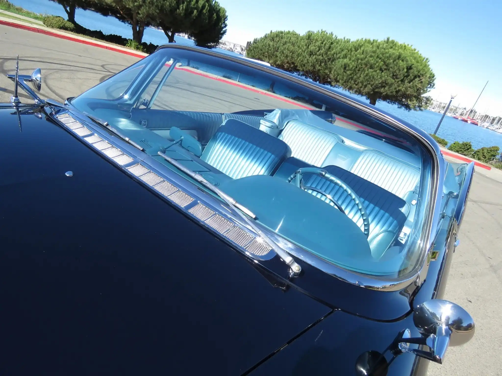 1957 Chrysler Imperial Crown - Image 5