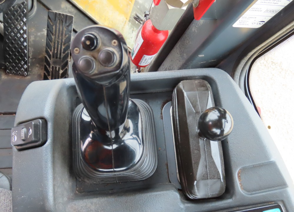 2018 John Deere 644K - Image 25