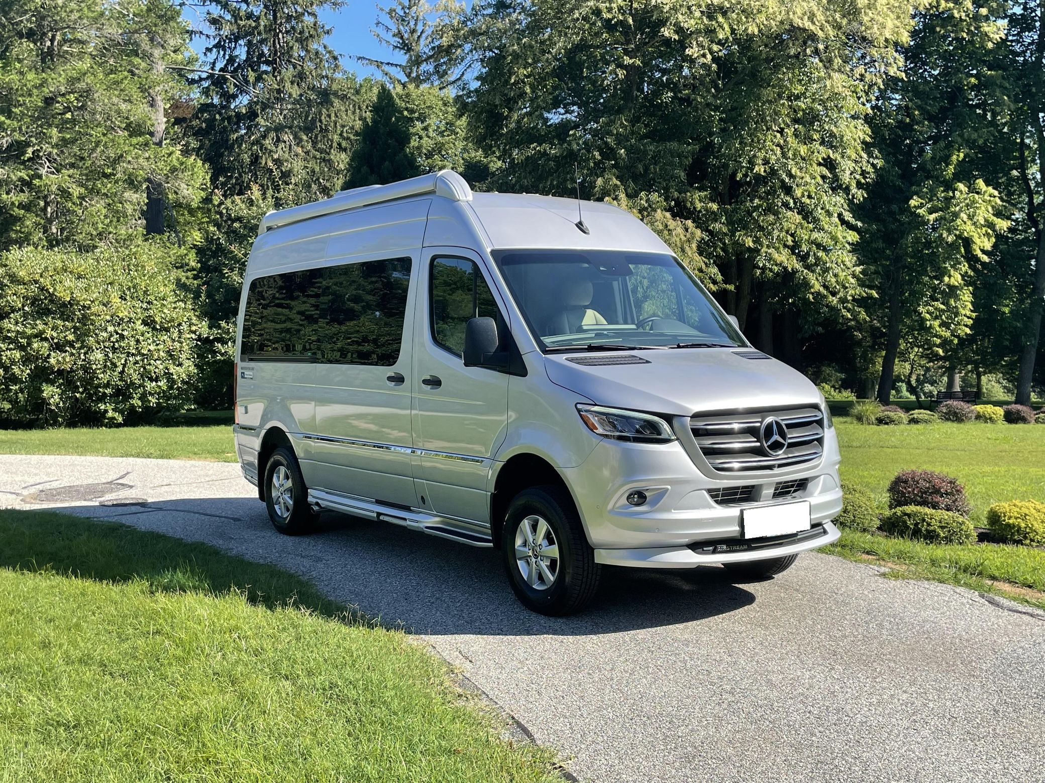 2020 Airstream Interstate 19 Tommy Bahama Edition 4x4