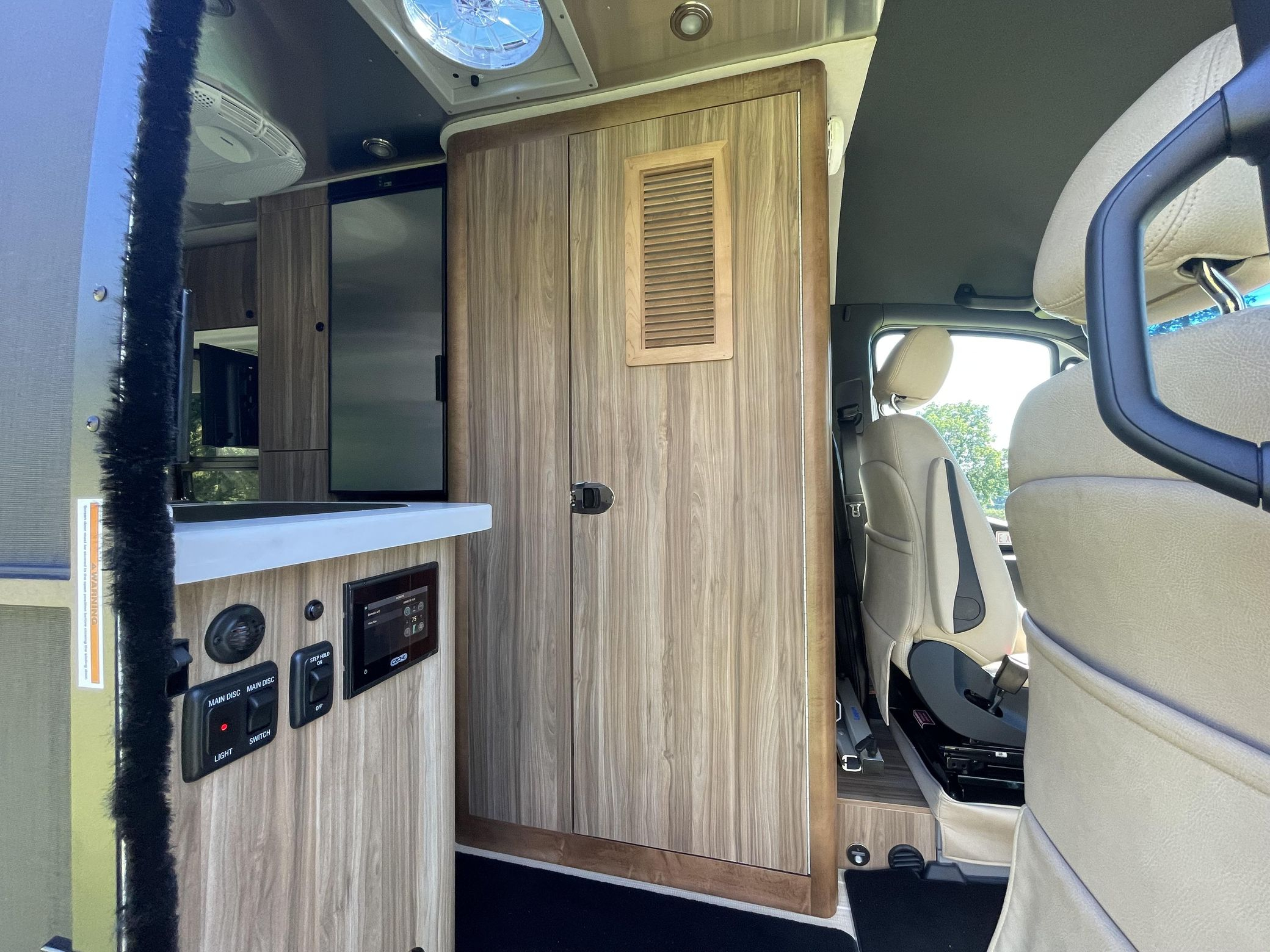 2020 Airstream Interstate 19 Tommy Bahama Edition 4x4 - Image 192