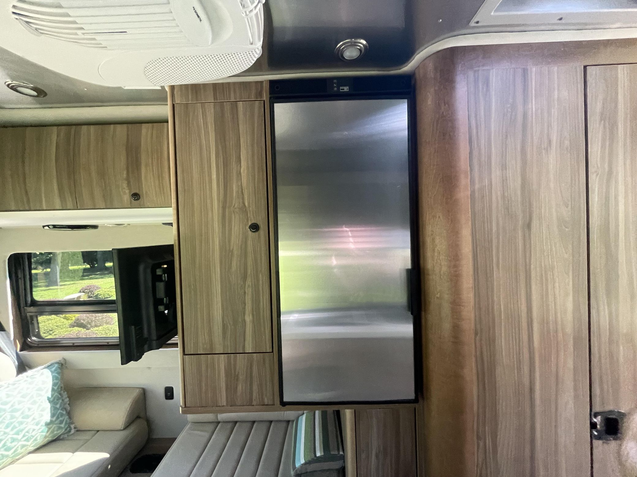 2020 Airstream Interstate 19 Tommy Bahama Edition 4x4 - Image 193