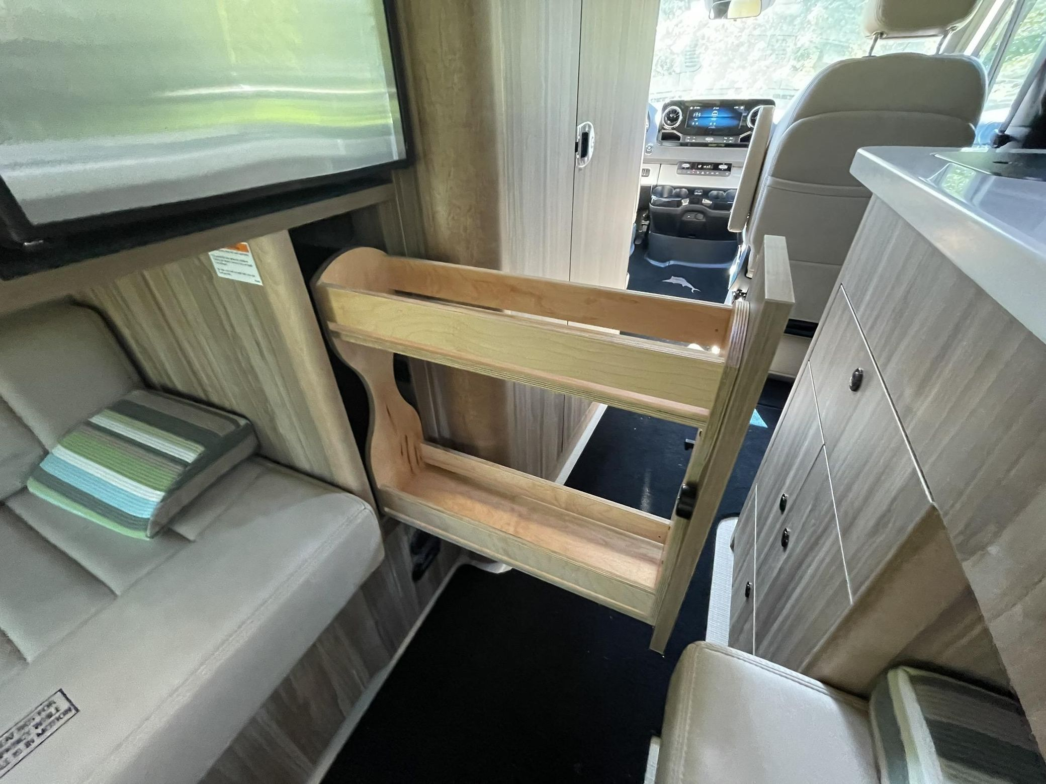 2020 Airstream Interstate 19 Tommy Bahama Edition 4x4 - Image 204