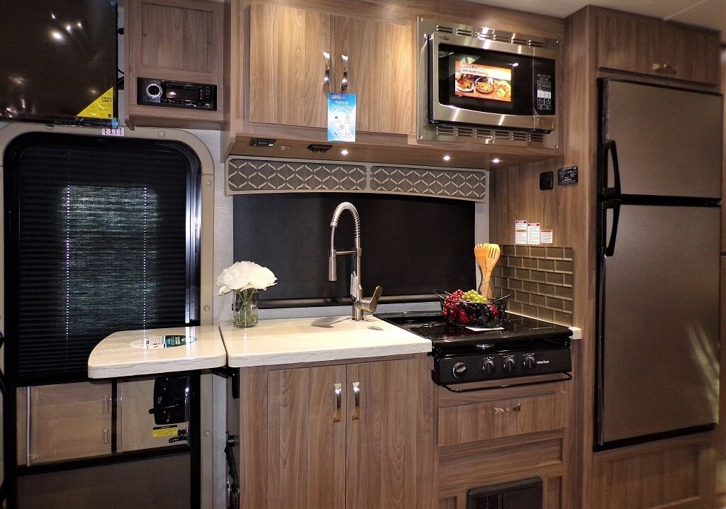 2020 Dynamax Isata 3 Series 24RW - Image 28