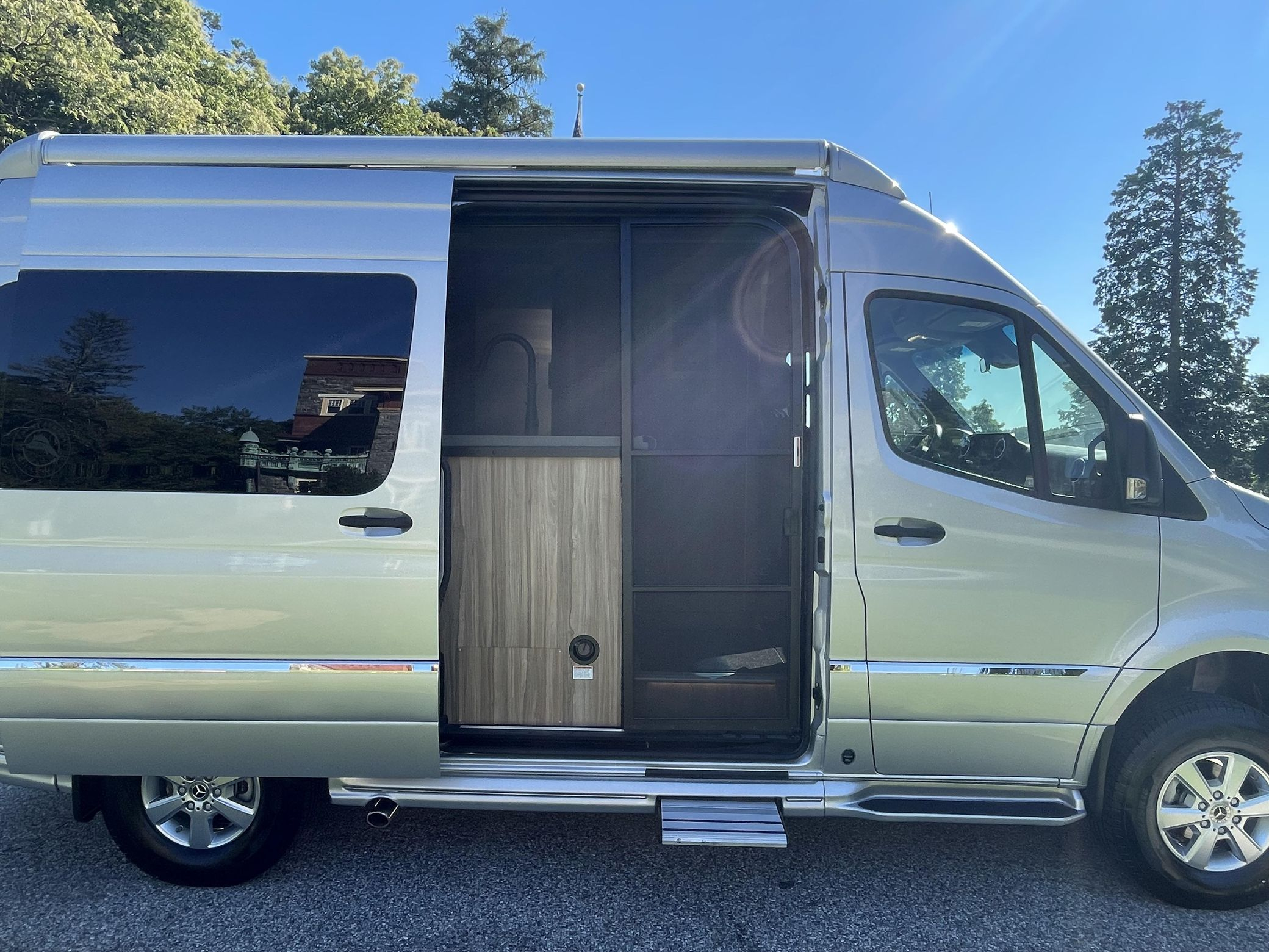 2020 Airstream Interstate 19 Tommy Bahama Edition 4x4 - Image 213