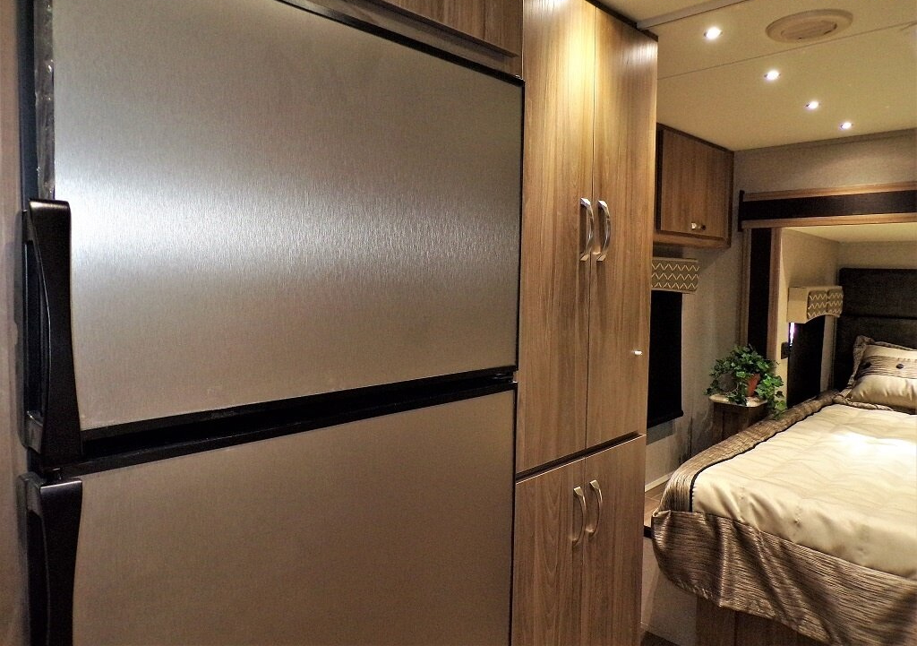 2020 Dynamax Isata 3 Series 24RW - Image 29