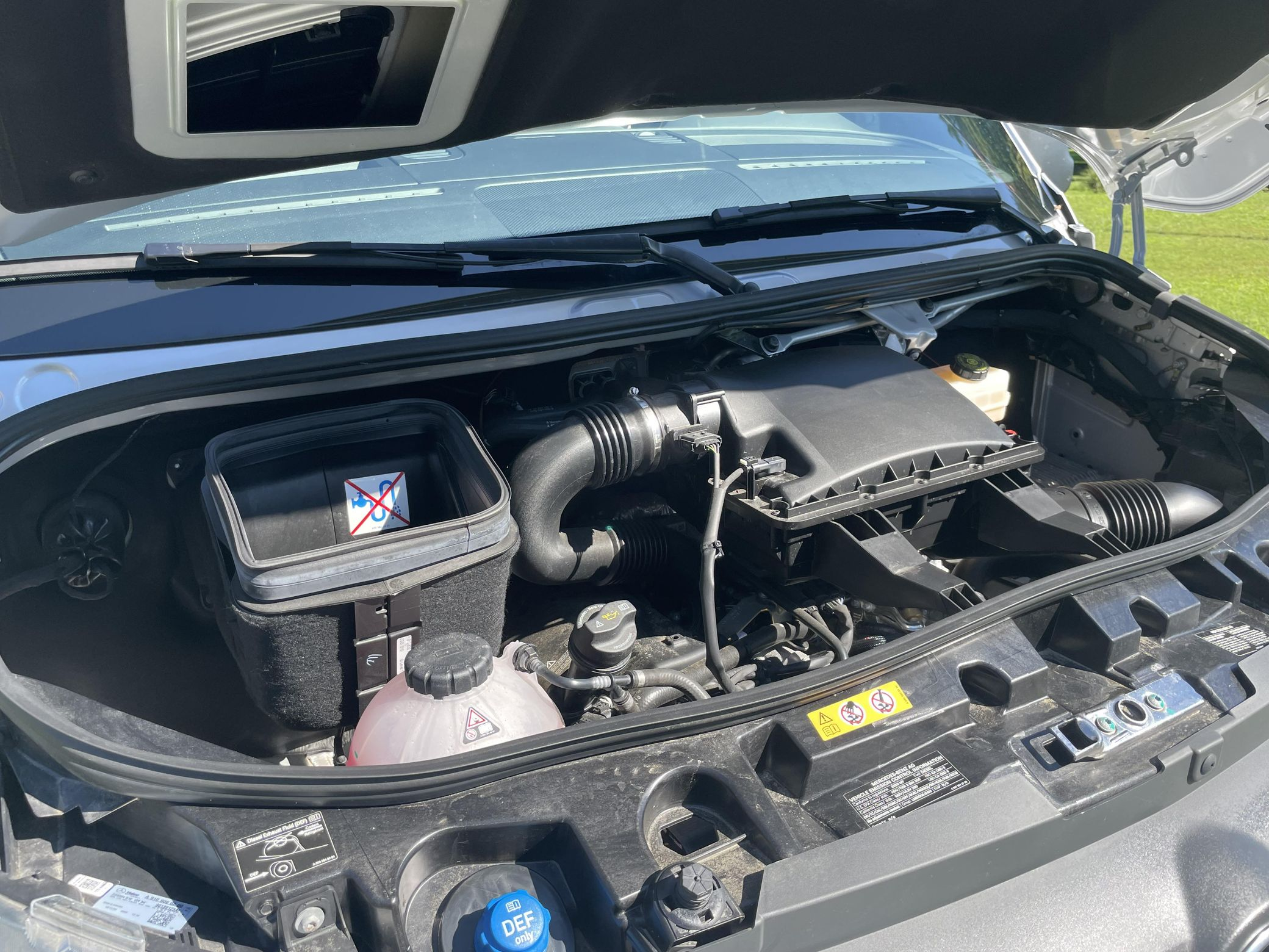 2020 Airstream Interstate 19 Tommy Bahama Edition 4x4 - Image 11