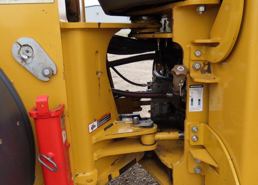 2018 John Deere 644K - Image 30