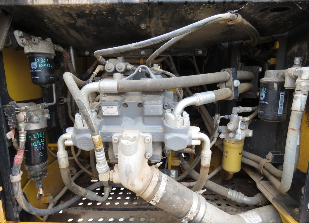 2018 John Deere 210G LC - Image 12