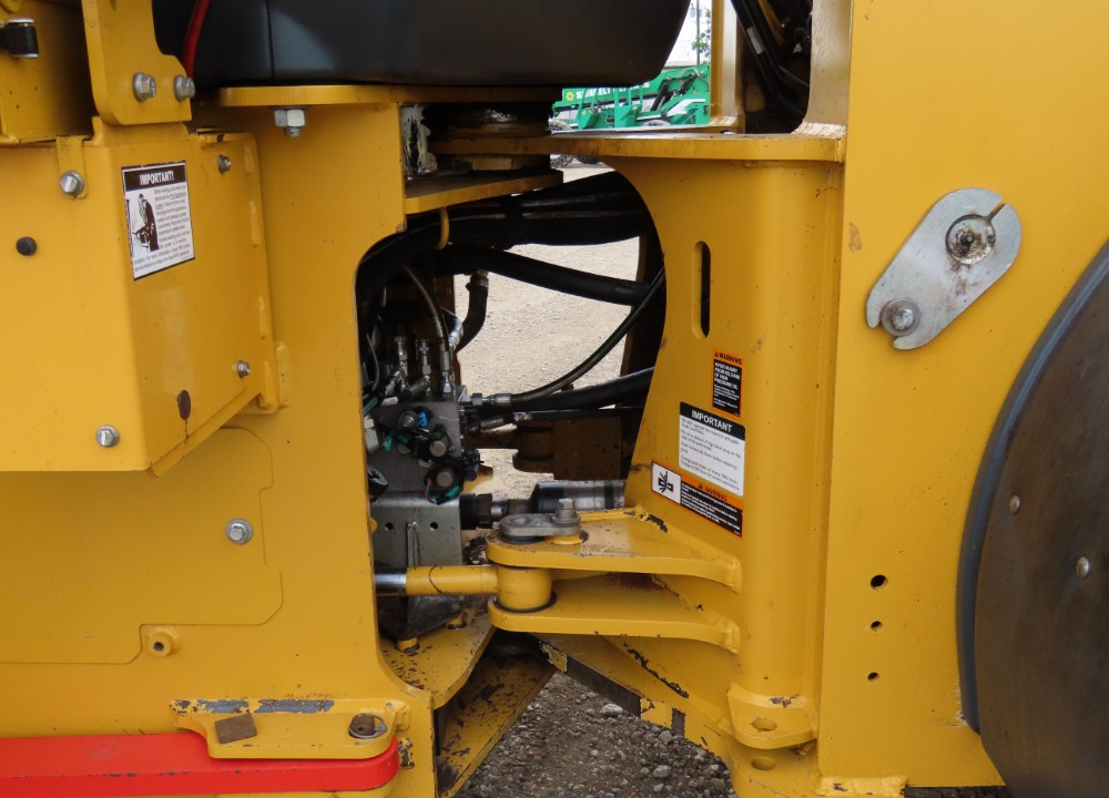 2018 John Deere 644K - Image 31