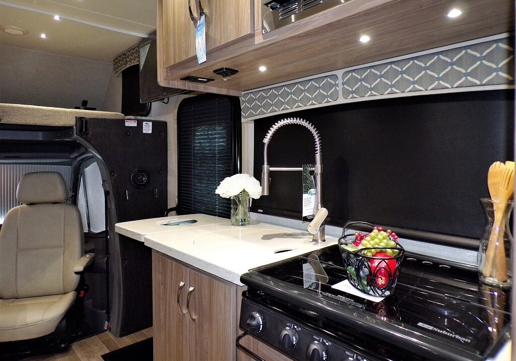 2020 Dynamax Isata 3 Series 24RW - Image 31