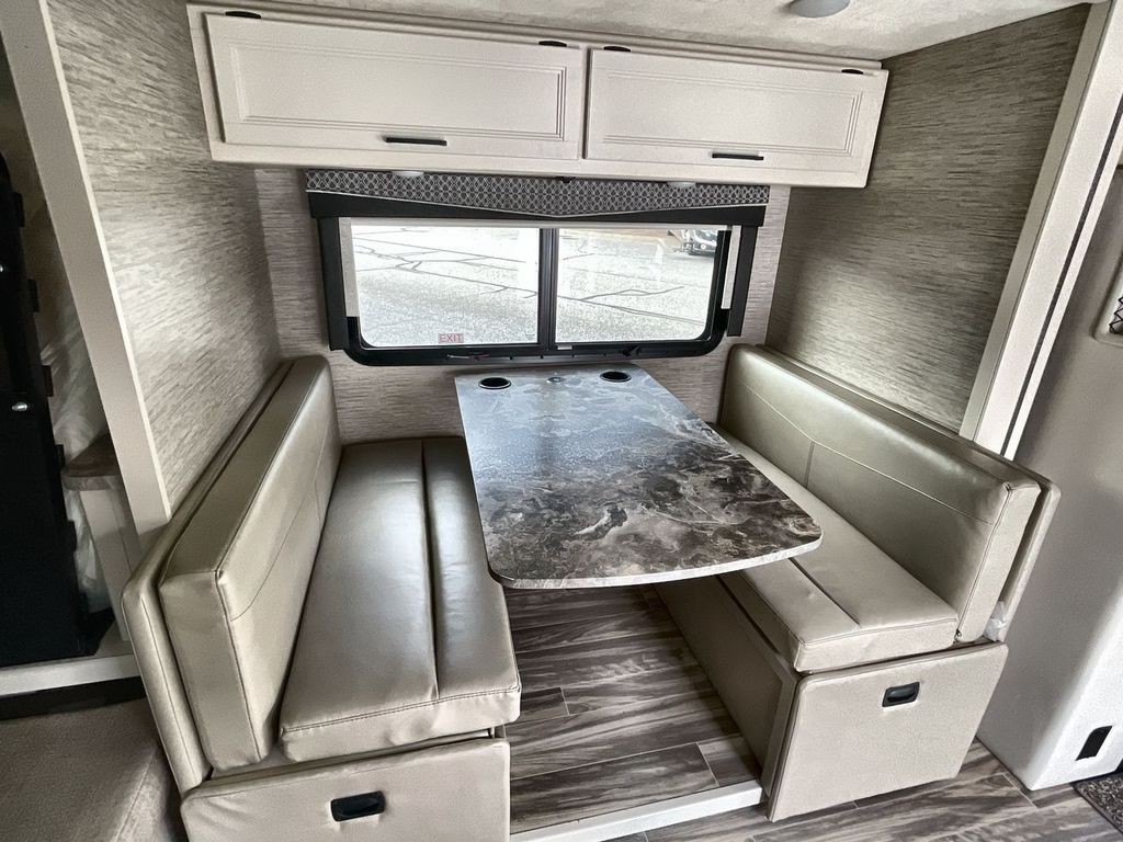 2022 Thor Motor Coach GEMINI 23TW - Image 10