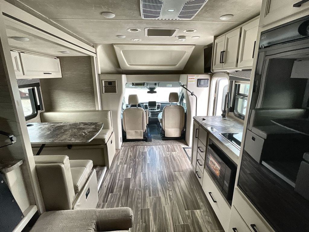 2022 Thor Motor Coach GEMINI 23TW - Image 12