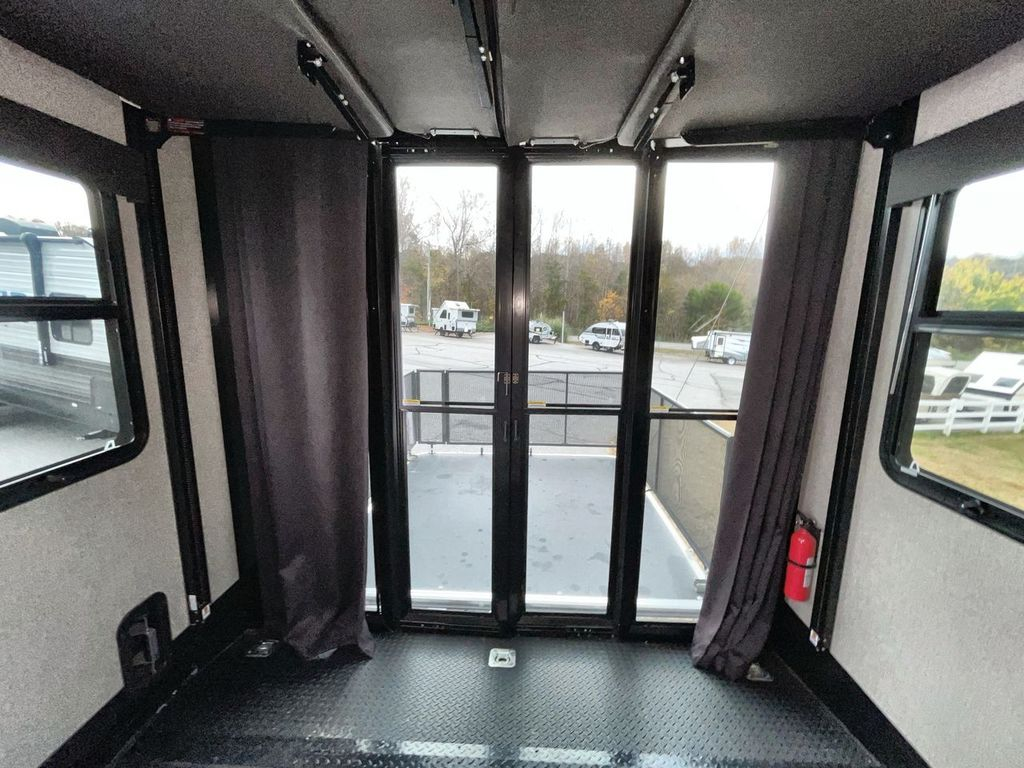 2021 Jayco Seismic 4113 - Image 5