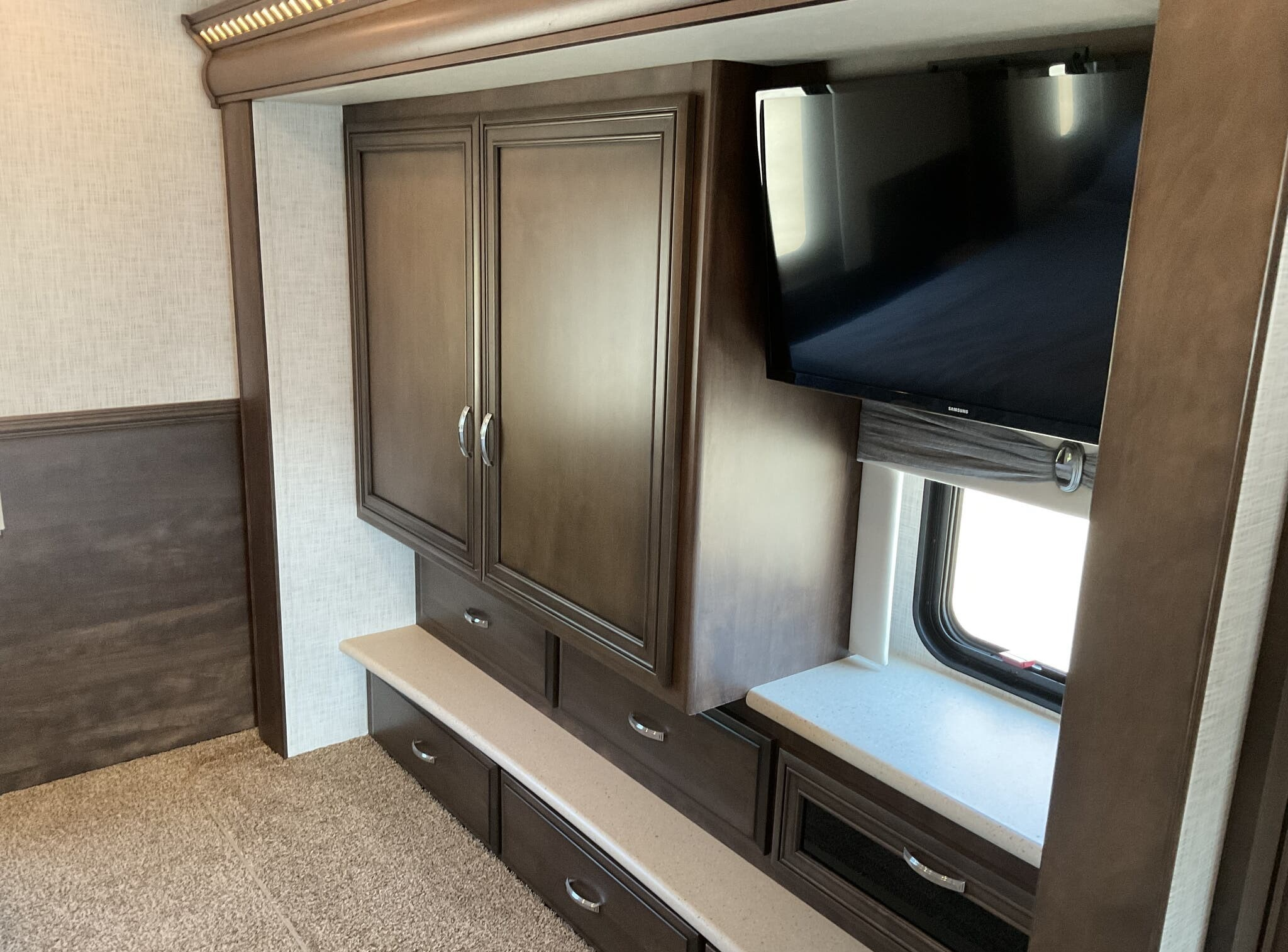 2020 Newmar Bay Star 3124 - Image 26