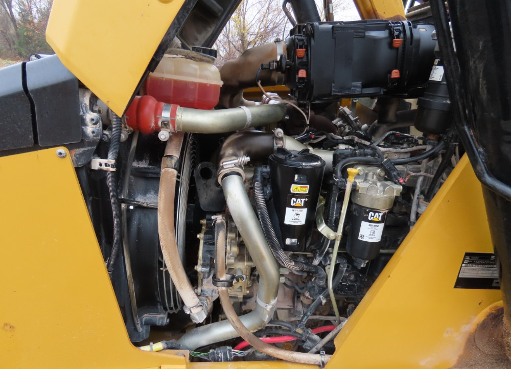 2018 Caterpillar 420F2 - Image 33