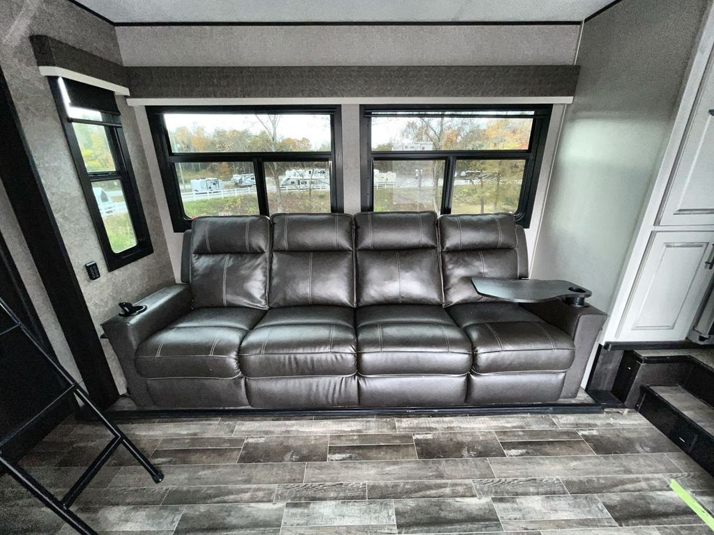 2021 Jayco Seismic 4113 - Image 6