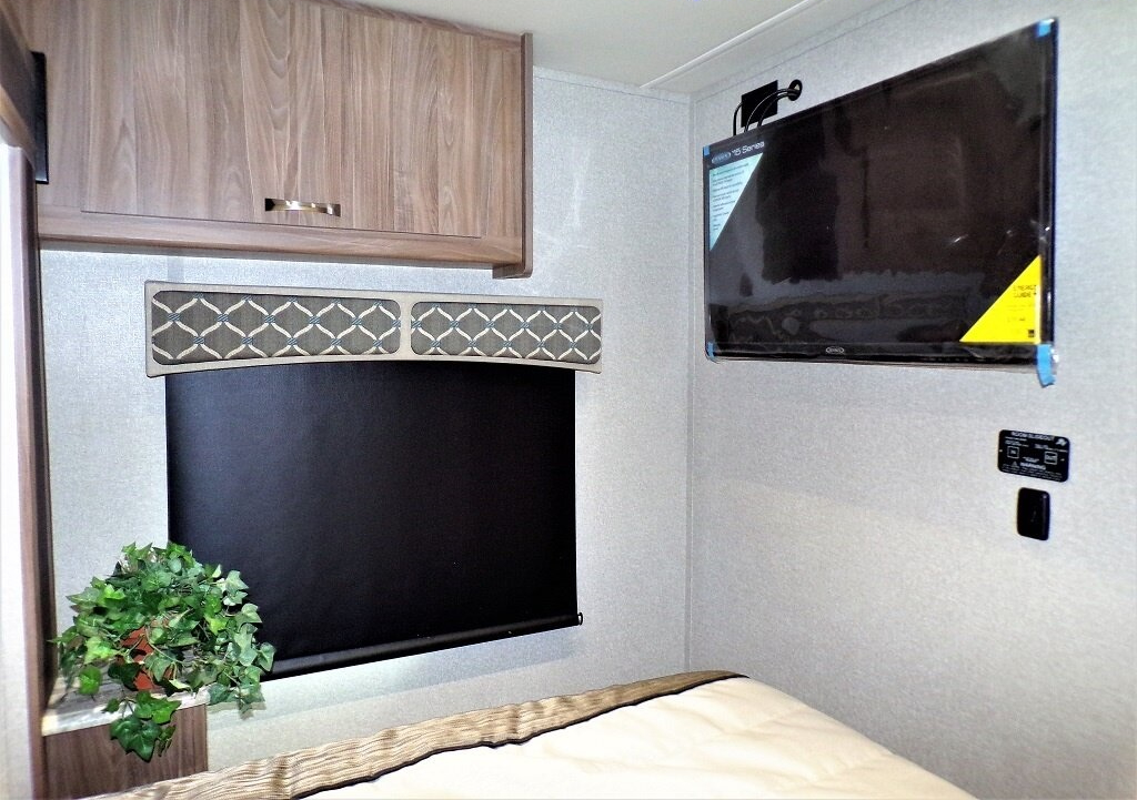 2020 Dynamax Isata 3 Series 24RW - Image 36