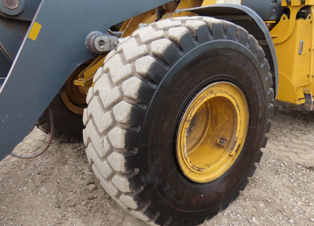 2018 John Deere 644K - Image 40