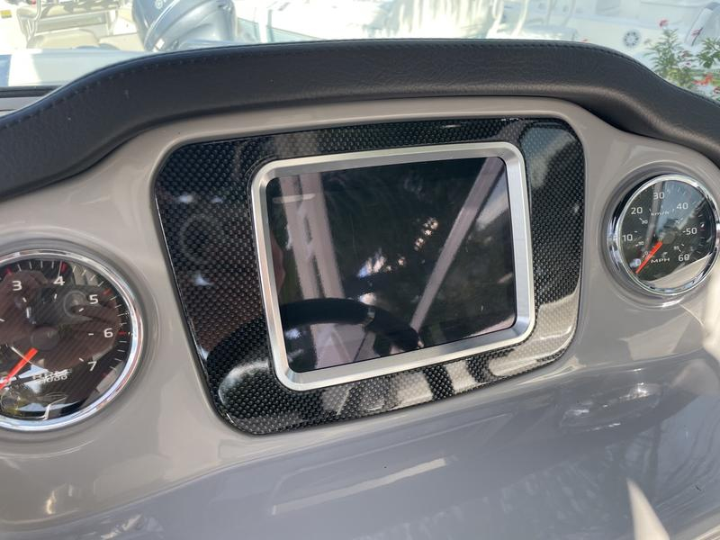 2021 Chaparral 23 Surf - Image 32