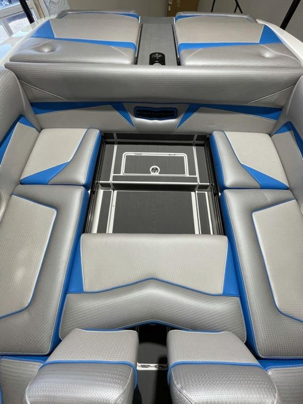 2021 Centurion Vi24 - Image 44