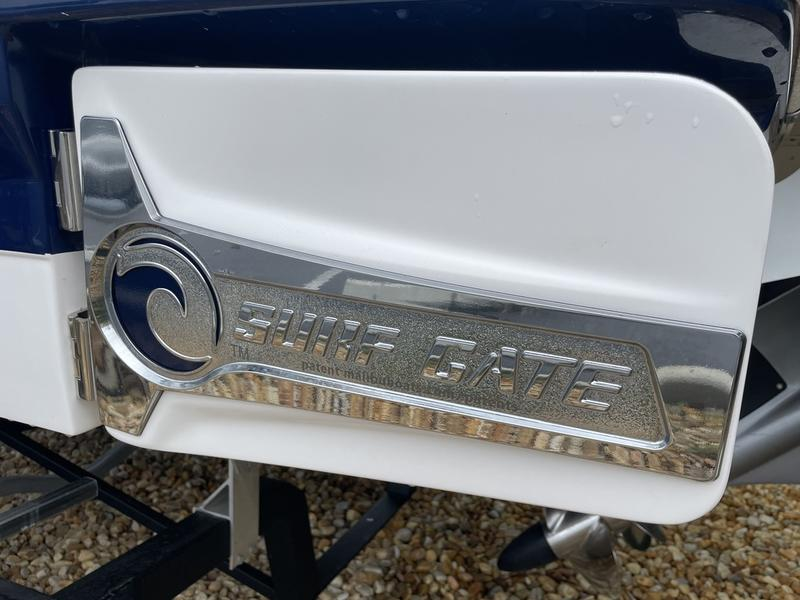 2021 Chaparral 23 Surf - Image 33