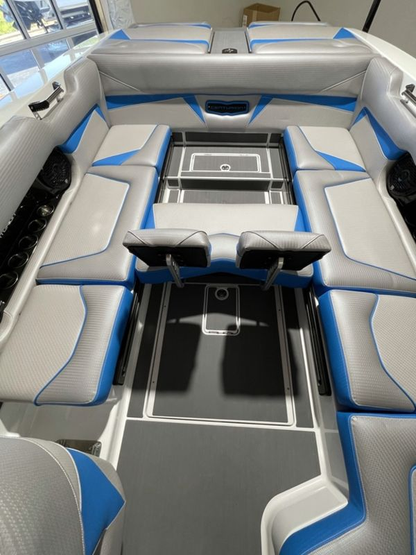 2021 Centurion Vi24 - Image 46