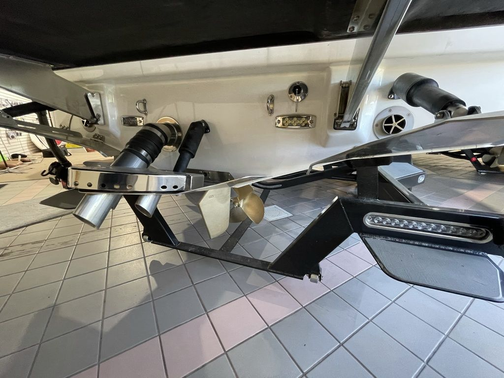 2021 Centurion Vi24 - Image 48