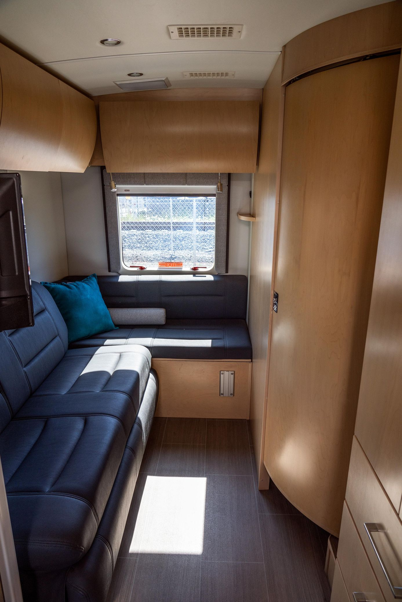 2019 Leisure Travel Serenity S24 CB - Image 51