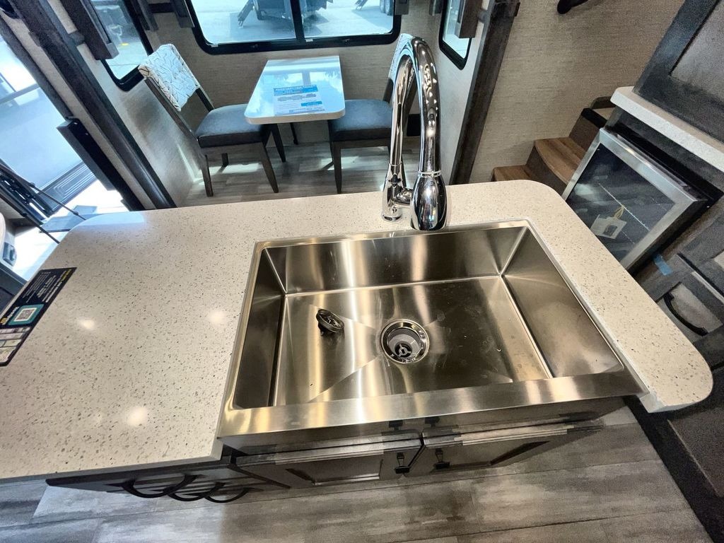 2022 Vanleigh Vilano 385RD - Image 50