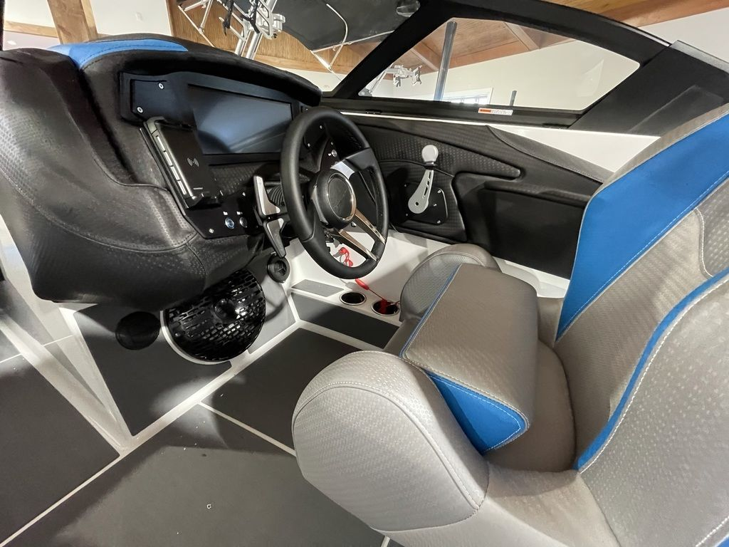 2021 Centurion Vi24 - Image 52