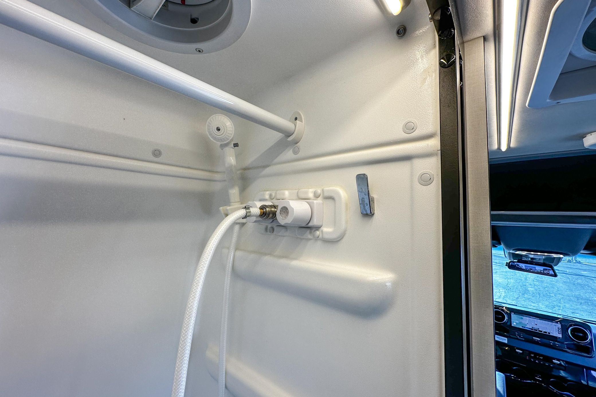 2020 Winnebago Revel 4x4 - Image 43