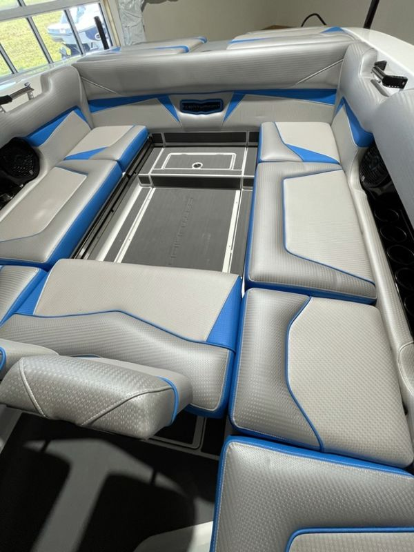 2021 Centurion Vi24 - Image 59