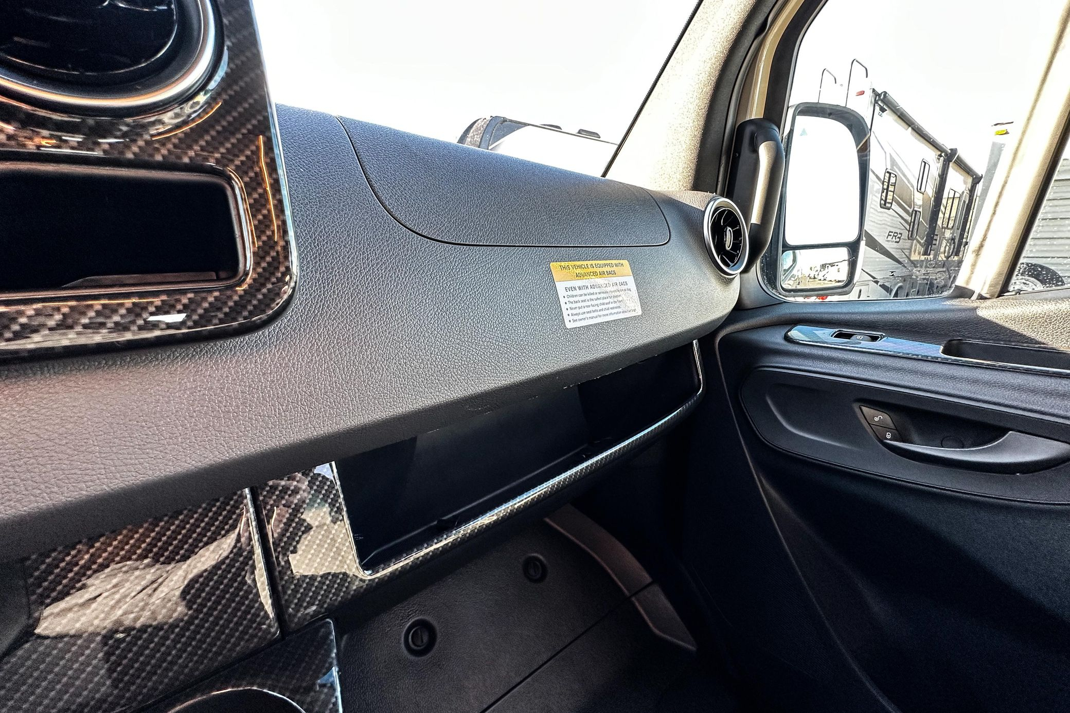 2020 Winnebago Revel 4x4 - Image 48