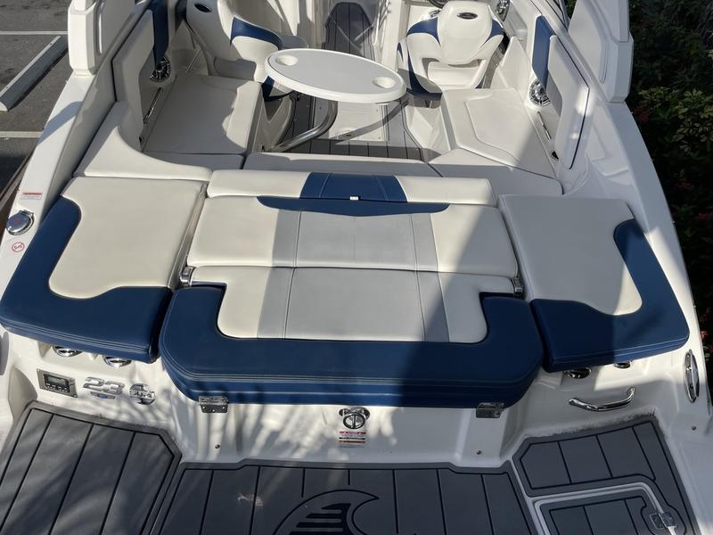 2021 Chaparral 23 Surf - Image 50