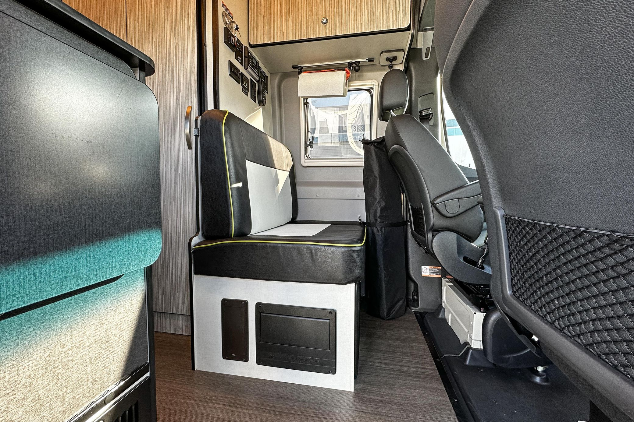 2020 Winnebago Revel 4x4 - Image 53