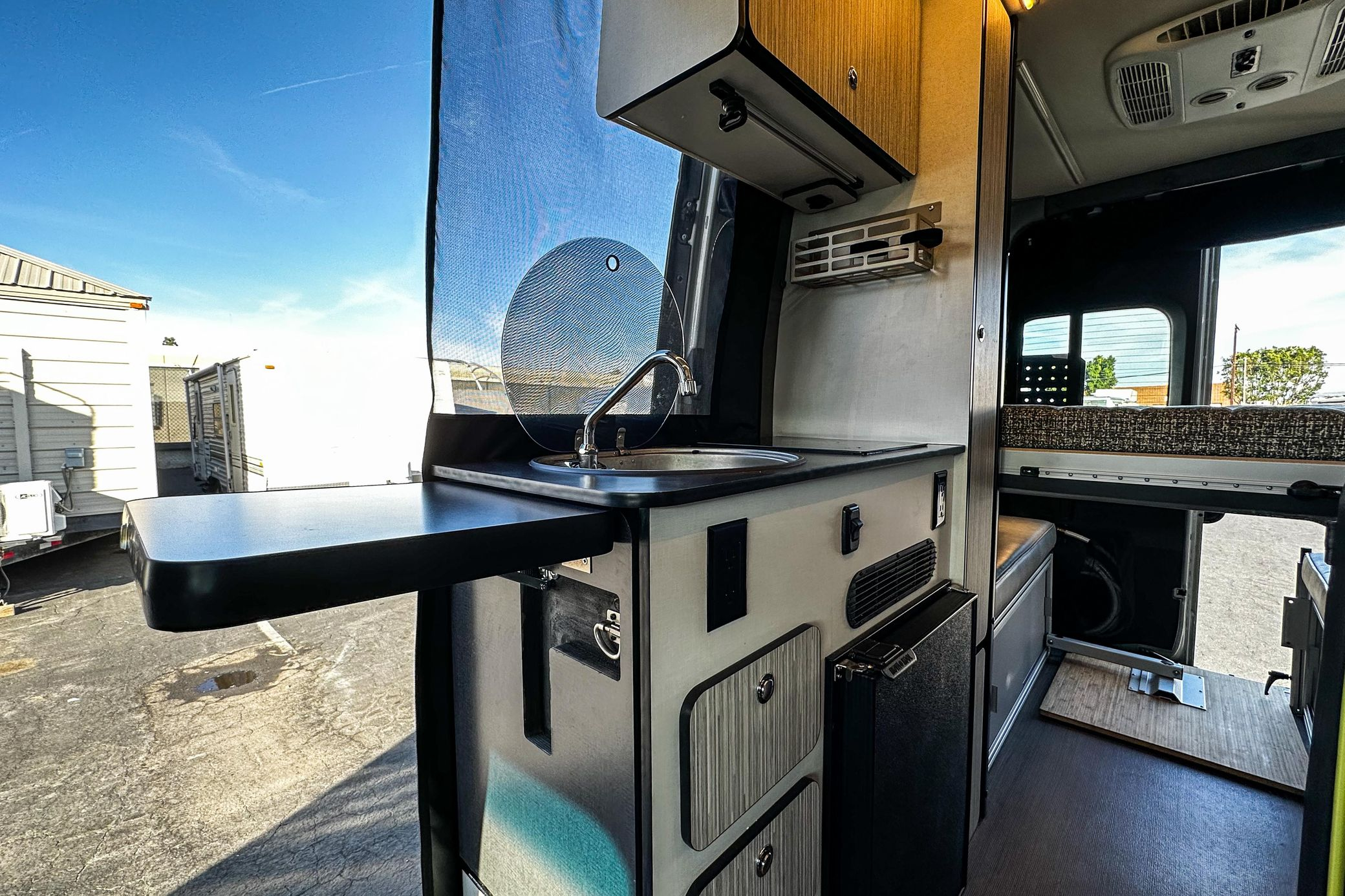 2020 Winnebago Revel 4x4 - Image 56