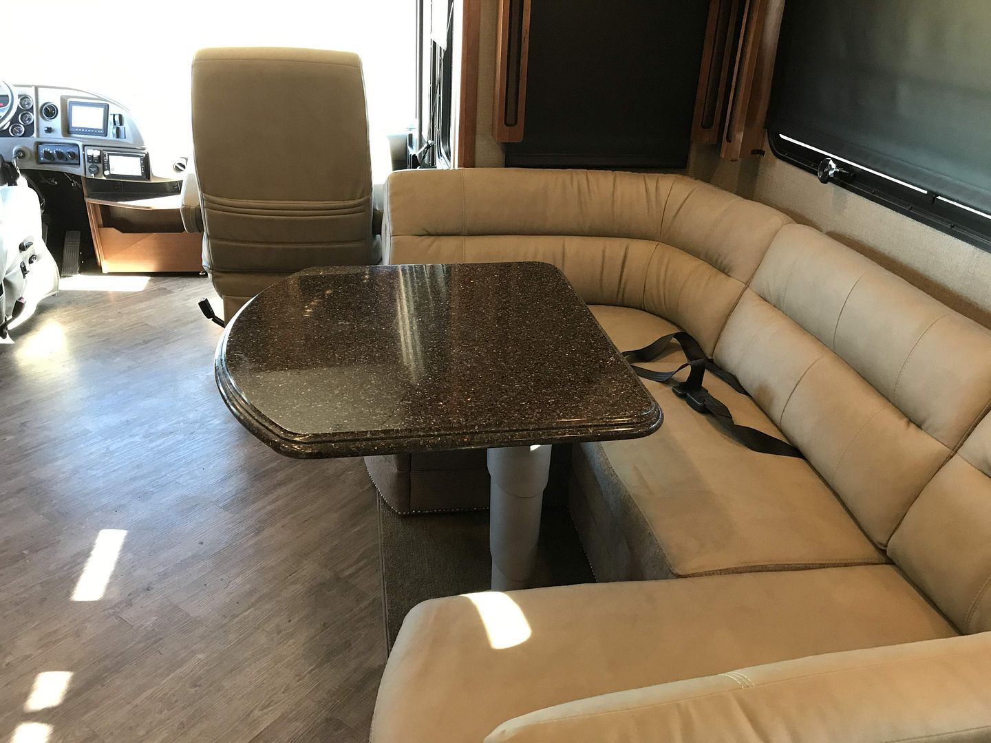 2017 Fleetwood Pace Arrow LXE 38B - Image 77