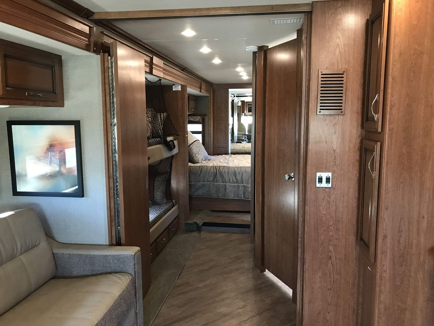 2017 Fleetwood Pace Arrow LXE 38B - Image 81