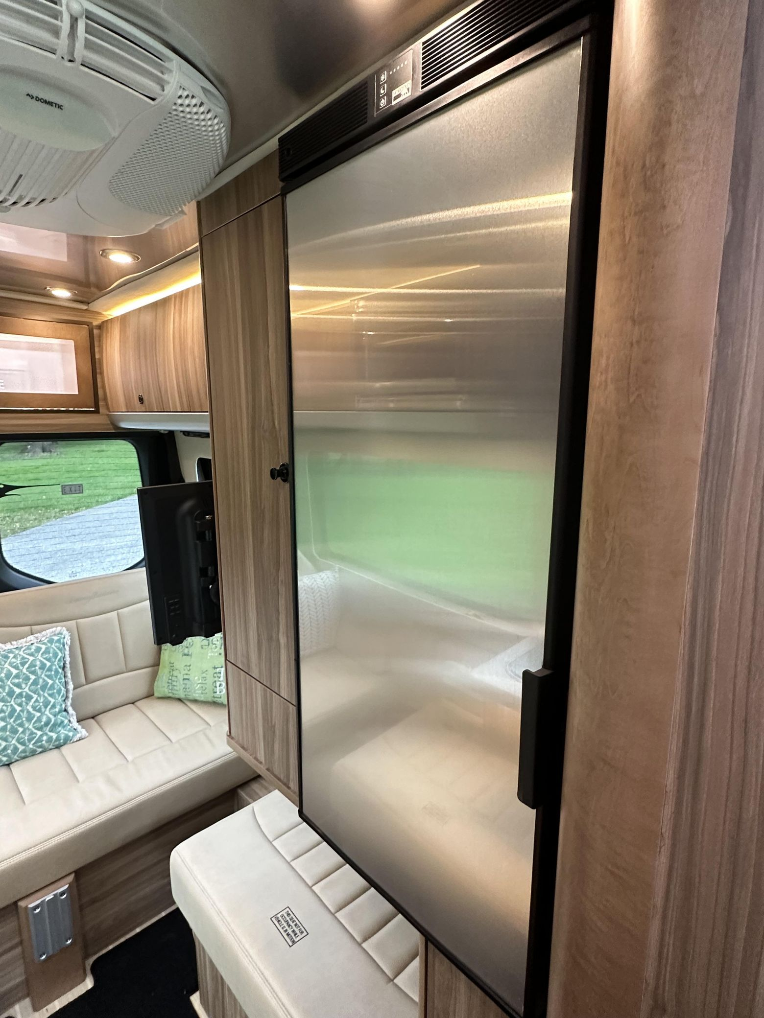 2020 Airstream Interstate 19 Tommy Bahama Edition 4x4 - Image 72