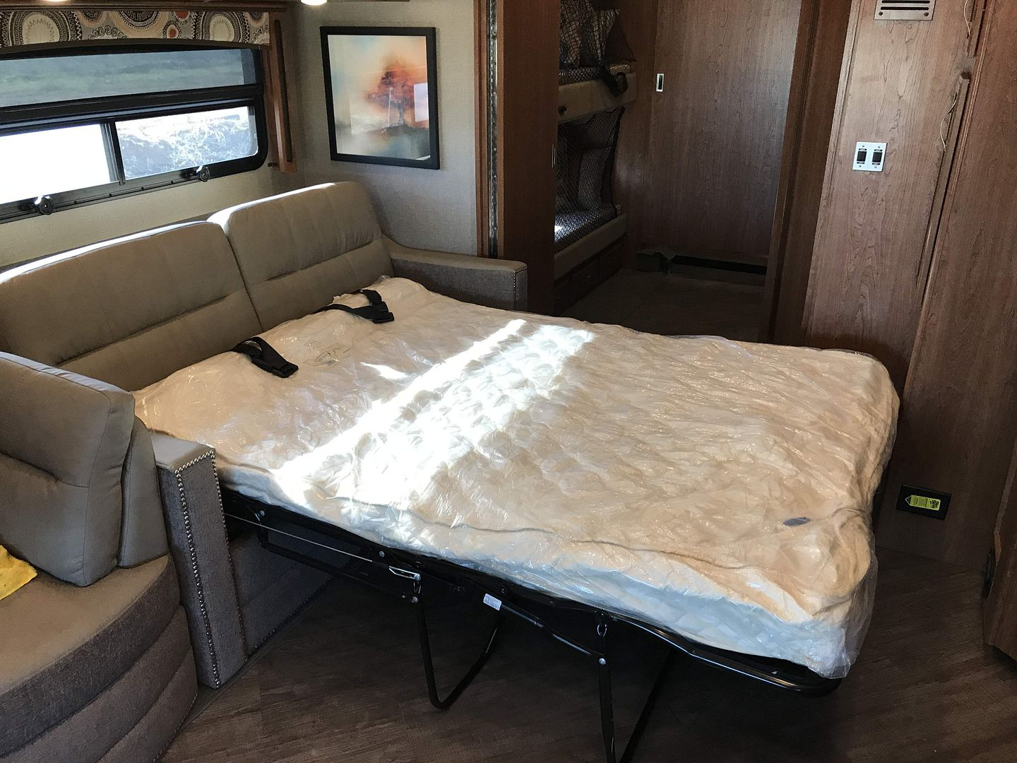 2017 Fleetwood Pace Arrow LXE 38B - Image 82